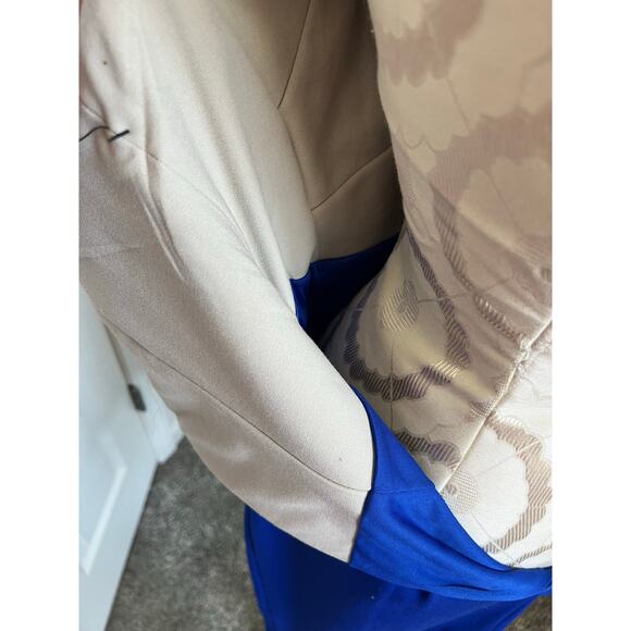 Ellen Tracy Capped Sleeve Knee Length NWT Bodycon Fitted Dress Size 10 - Picture 9 of 11